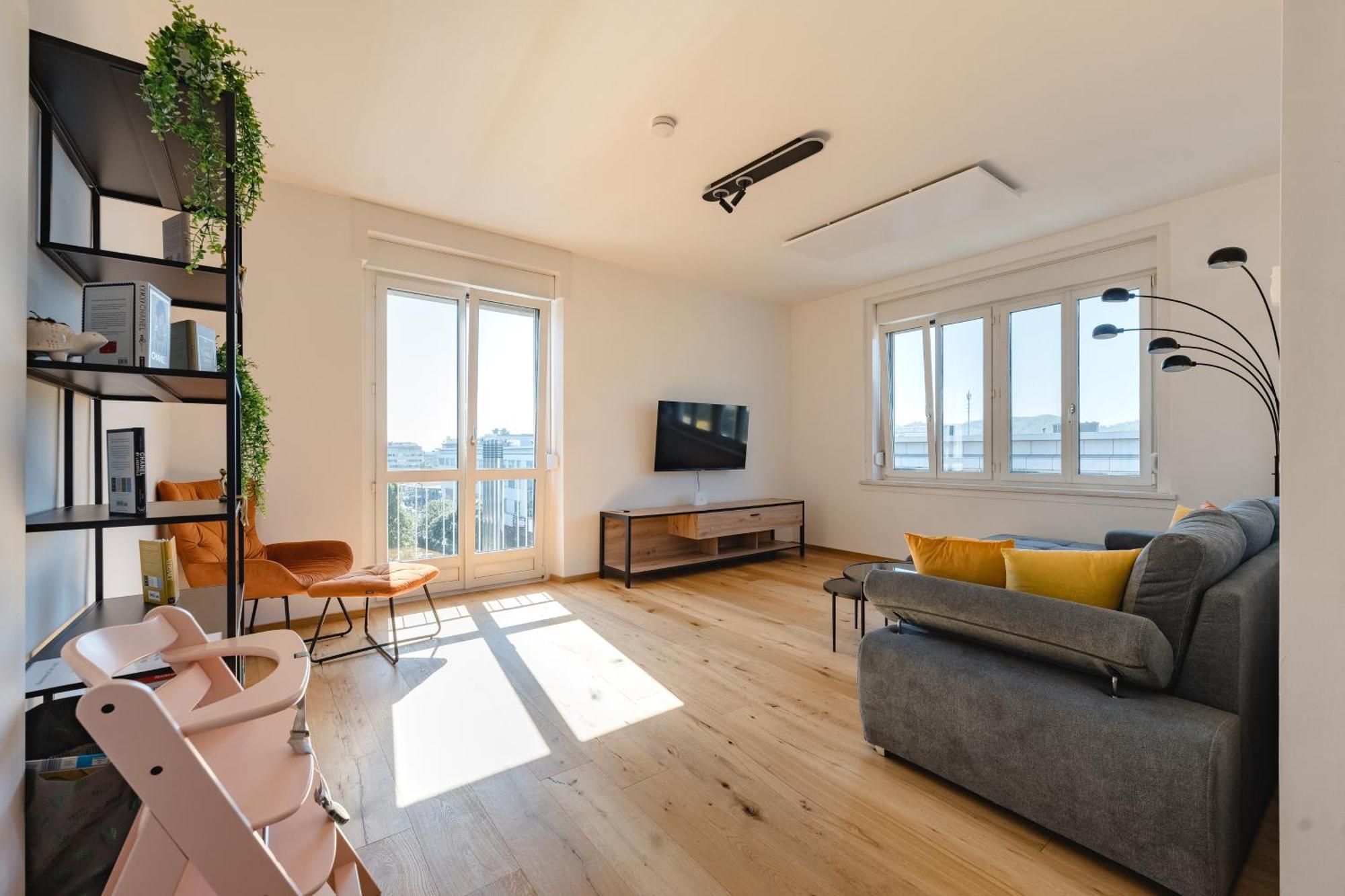 Tamliving Center Luxury 4 Rooms Smart Tv Kitchen Great View Graz Esterno foto